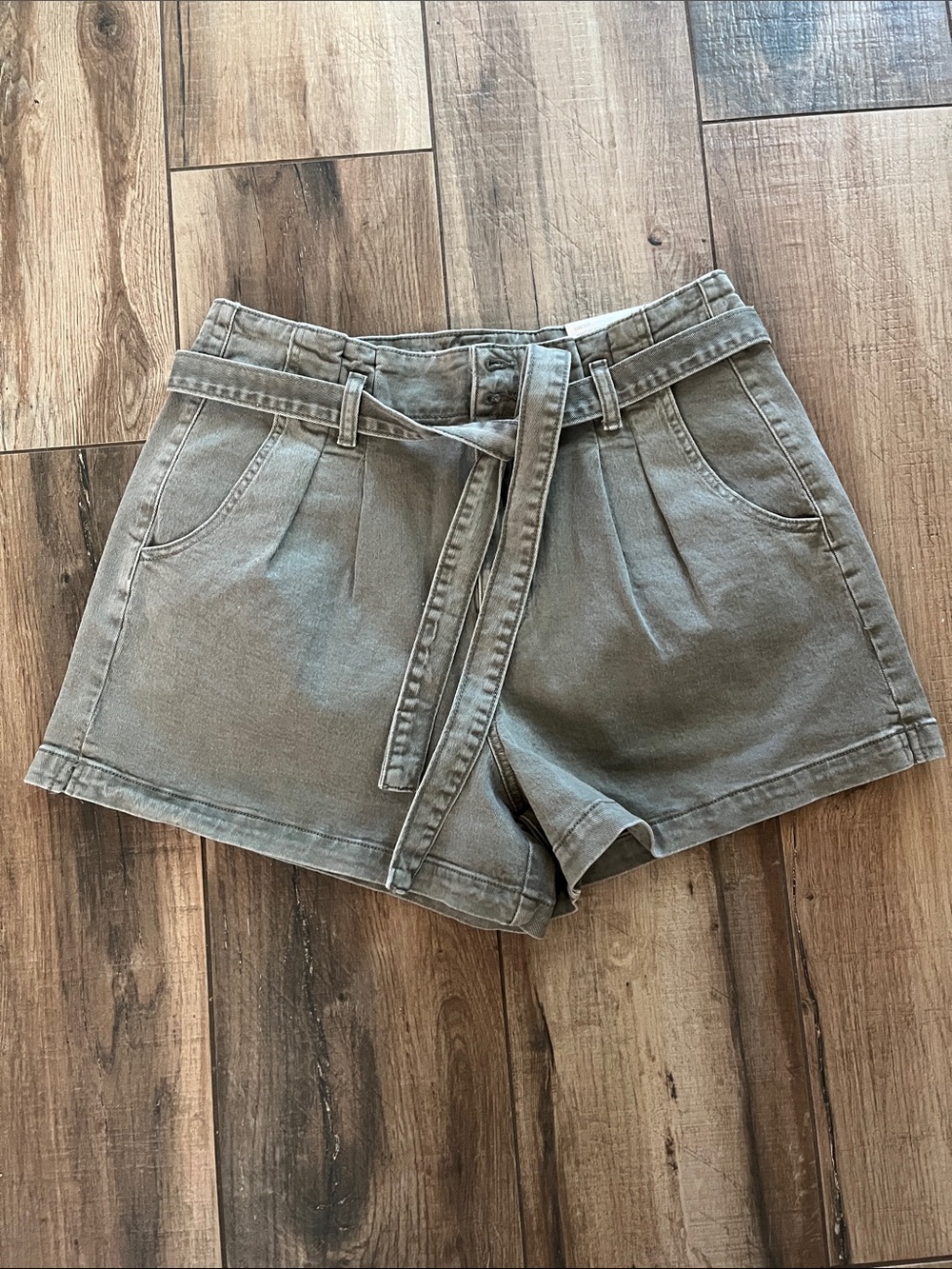 American Eagle Outfitters High-Waist Belted Shorts - Olive